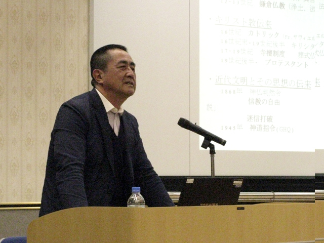 福岡ユネスコ講演会「宗教とは何か　—日本から世界を見る」講師の関一敏氏（1）